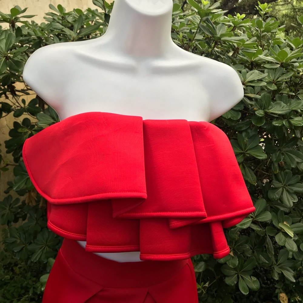 MABLE Red Strapless Ruffle Top and Skirt Set NWT Size S - Picture 4 of 16